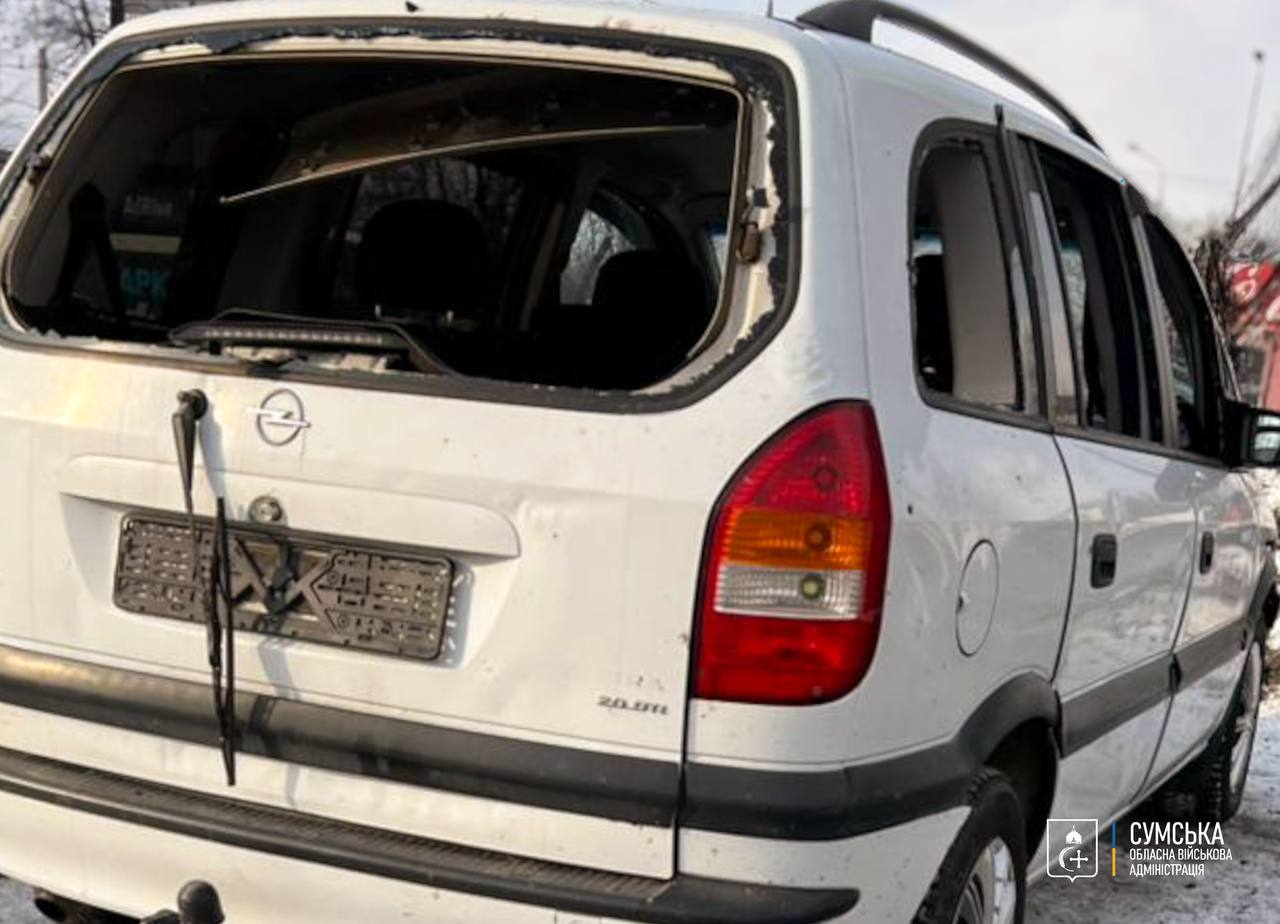 Російський дрон атакував АЗС у Сумах. Фото: Олег Григоров