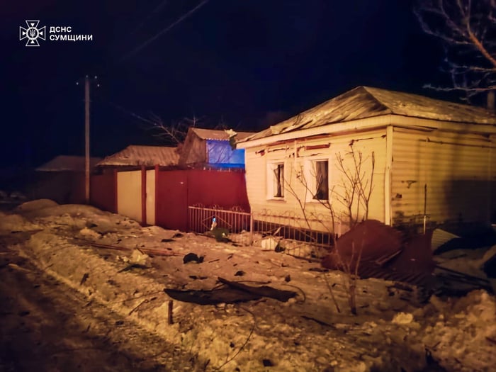 Наслідки російських ударів по Сумщині, фото: ДСНС