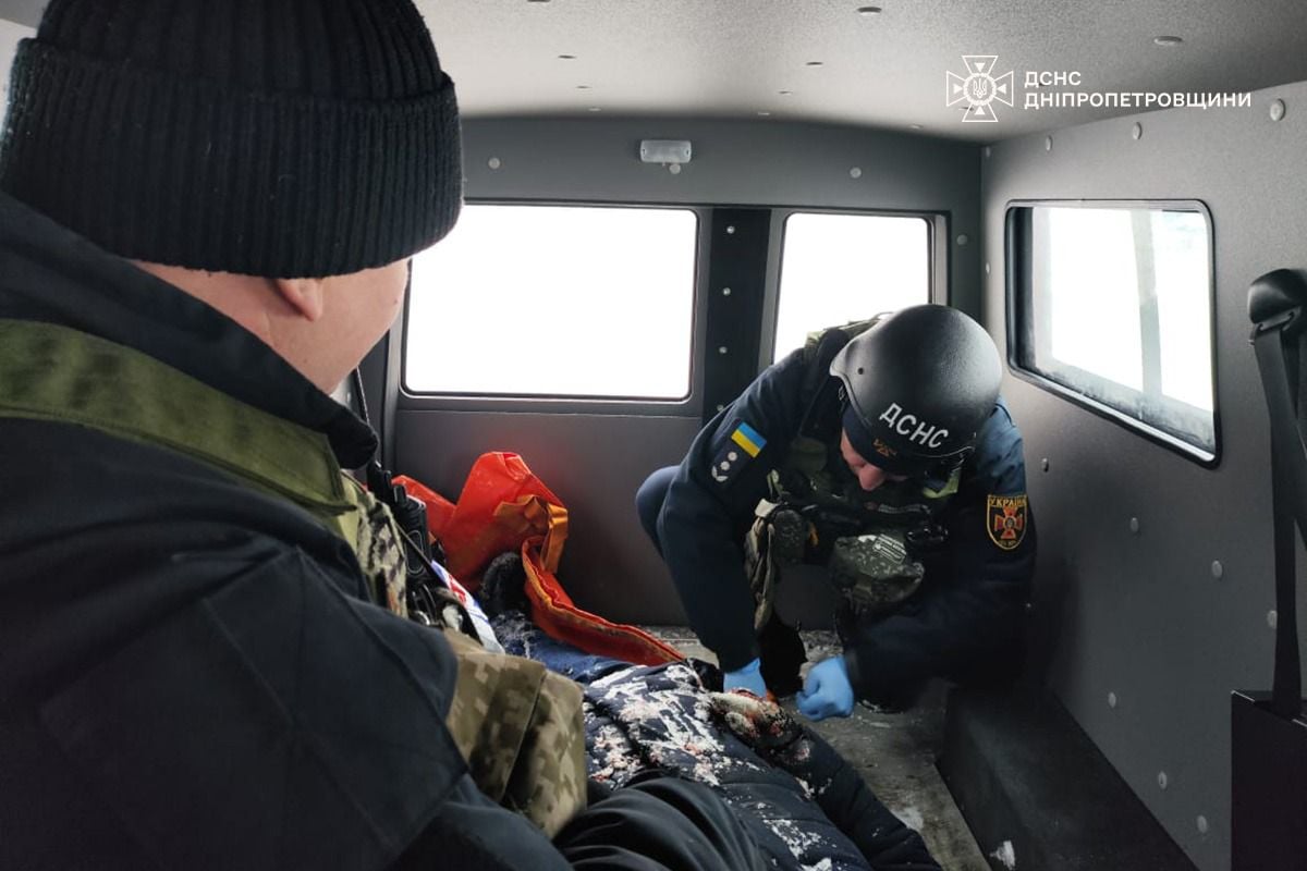 Окупанти обстріляли Нікополь. Фото: ОВА, ДСНС