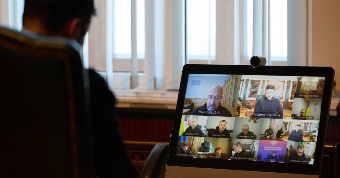 Володимир Зеленський провів енергетичний селектор щодо регіонів, де ситуація є найскладнішою. Фото: 