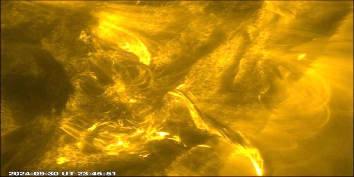 На Сонці періодично відбуваються потужні спалахи, фото: ESA & NASA/Solar Orbiter/EUI Team