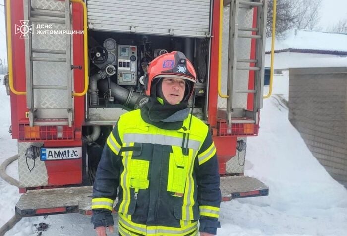 Наслідки російської атаки на Житомирщині, фото: ДСНС