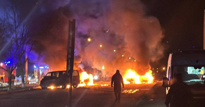 Наслідки обстрілу Запоріжжя. Фото: &laquo;Суспільне&raquo;