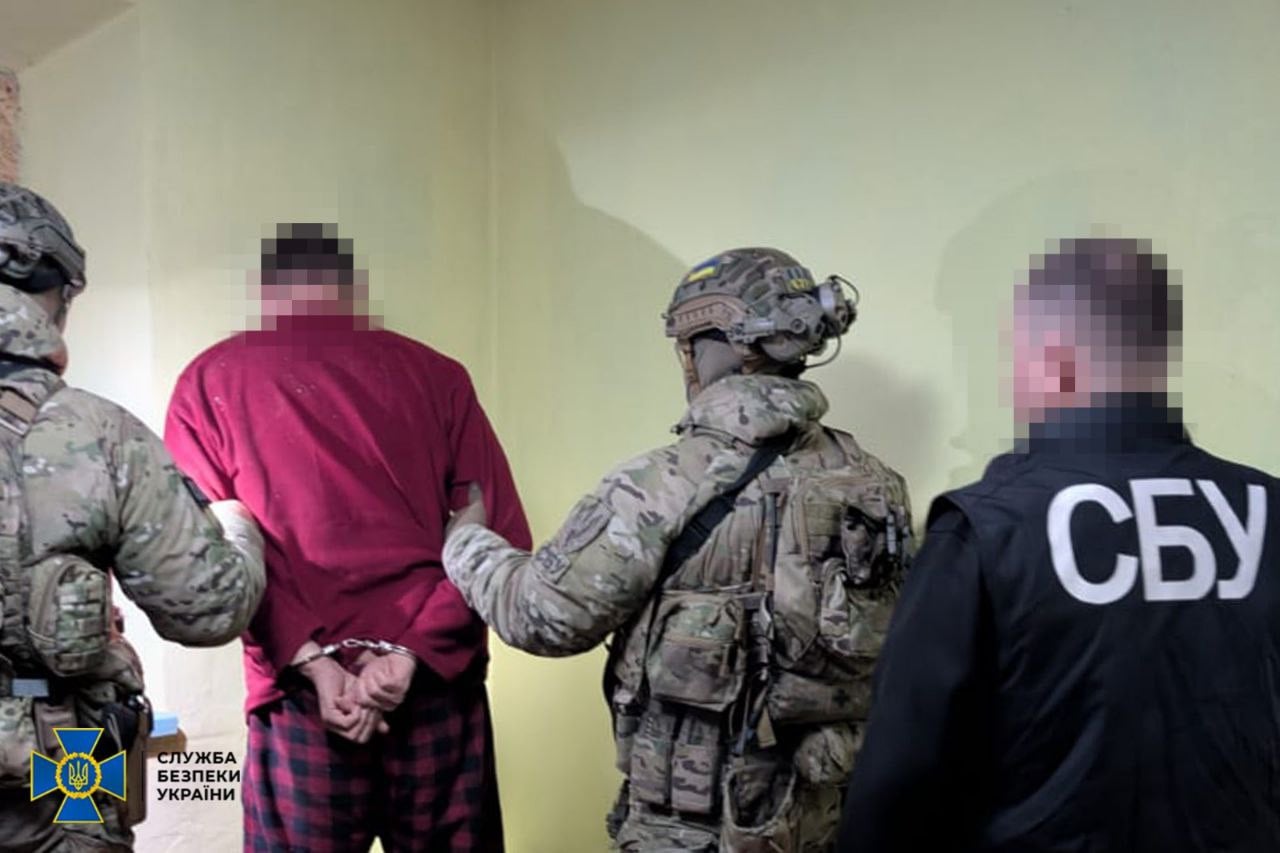 Агент ФСБ наводив російські ракети на Хмельниччину. Фото: СБУ