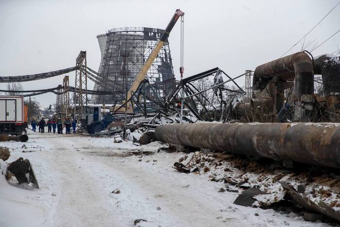 Наслідки російських обстрілів Дарницької ТЕЦ, фото: Віталій Кличко