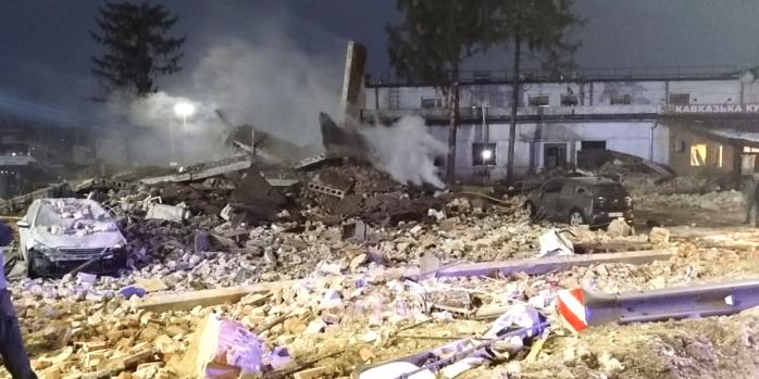 Наслідки вибуху у селі Дуліби, фото: Львівська обласна прокуратура