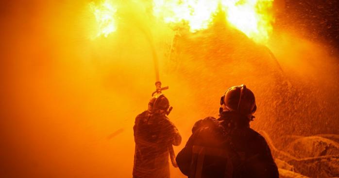 Наслідки ударів РФ. Фото: ДСНС