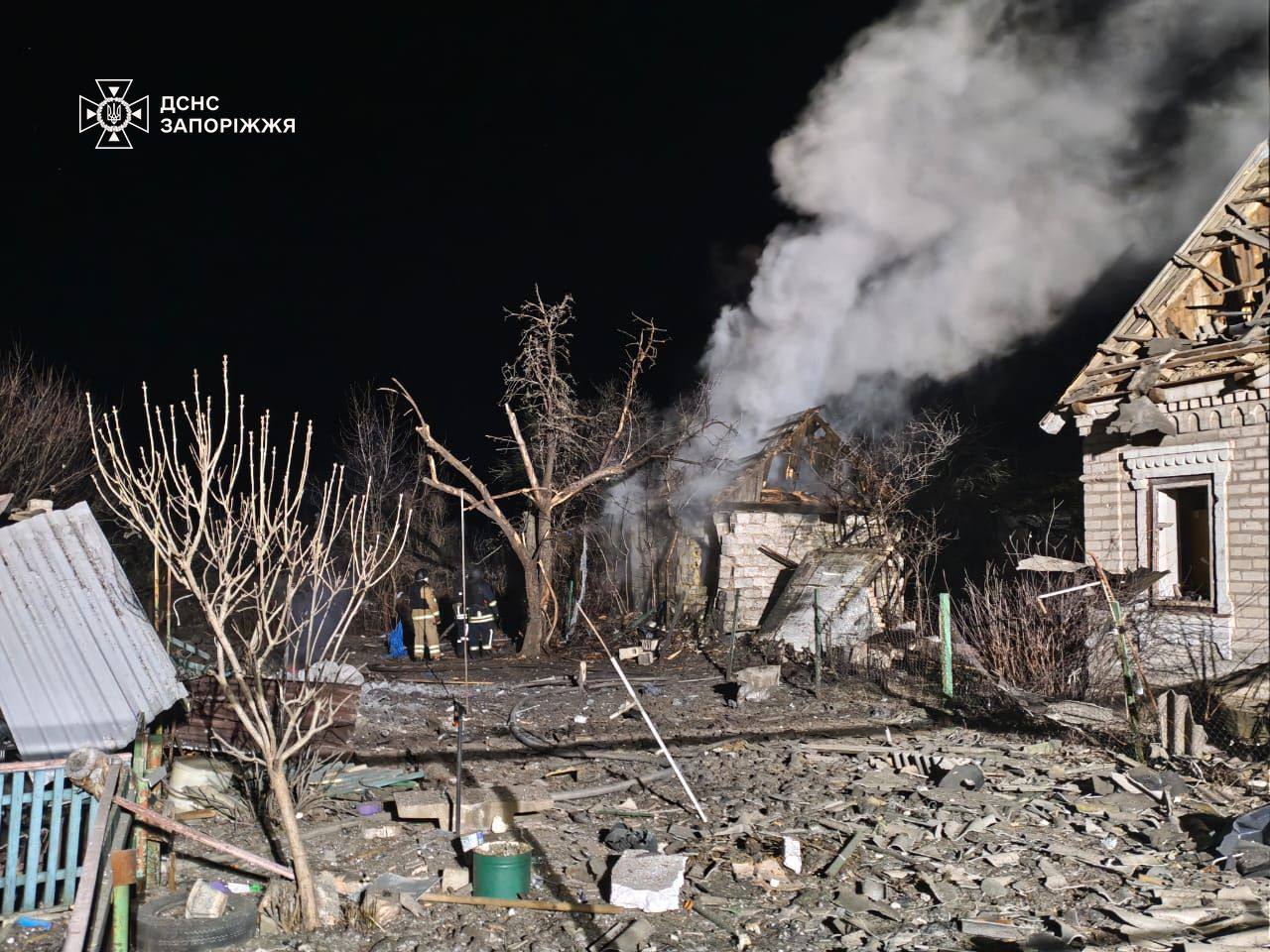 Наслідки атаки на Вільнянськ. Фото: ДСНС