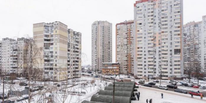 В Киеве восстанавливают отопление после российских обстрелов, фото: ГСЧС Киева