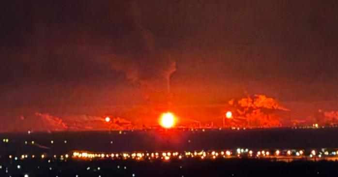 ВСУ поразили нефтеперерабатывающий завод в Волгоградской области России. Фото: 