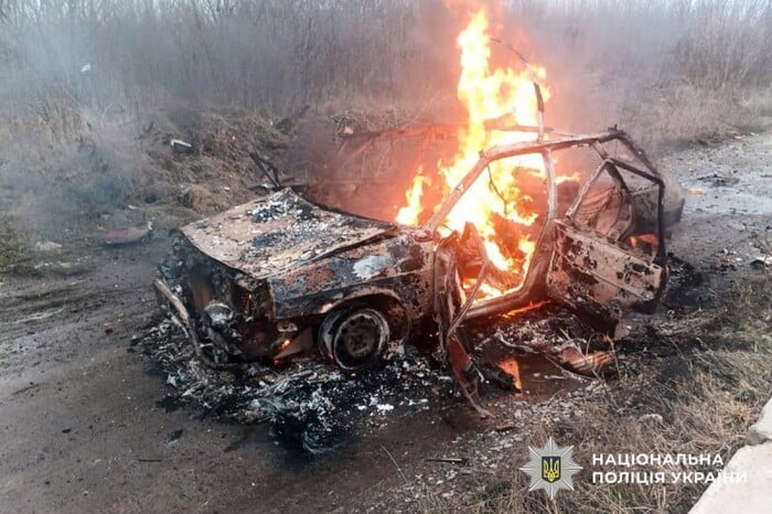 Наслідки удару російського дрона у Миколаївці, фото: поліція Донеччини