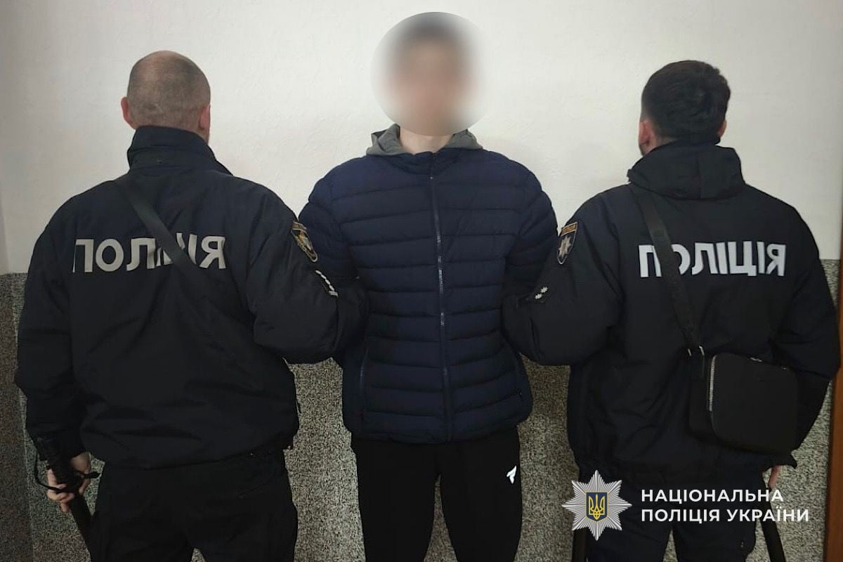 У Дніпрі неповнолітні жорстоко побили військовослужбовця ЗСУ. Фото: НПУ