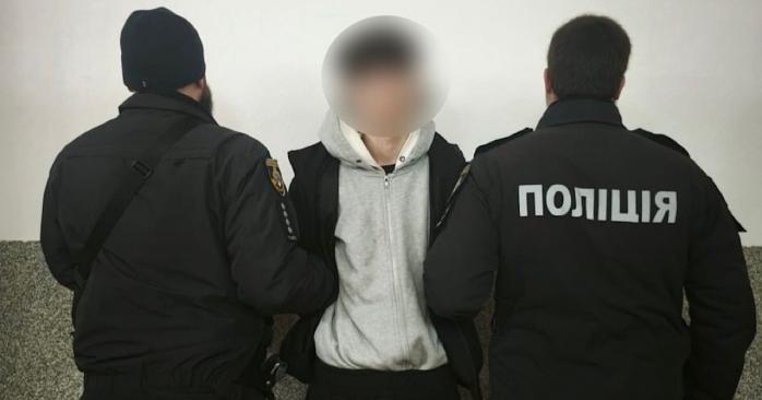 У Дніпрі неповнолітні жорстоко побили військовослужбовця ЗСУ. Фото: НПУ