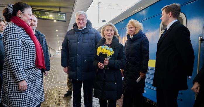 Іноземні делегації в Україні. Фото: Andrii Sybiha/X