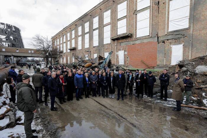 Лідери країн-партнерів України відвідали одну зі столичних ТЕЦ, фото: Кабінет міністрів України