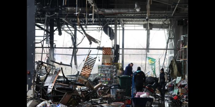 Последствия российского обстрела Запорожья, фото: ГСЧС