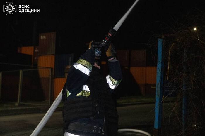 Наслідки російських ударів по Одещині, фото: Олексій Кулеба