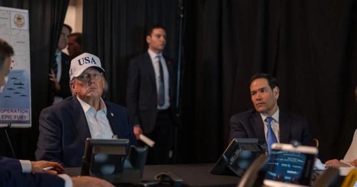 Дональд Трамп призвал войска Ирана сложить оружие. Фото: 