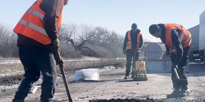 Ремонт дорог начался в Украине, фото: Юлия Свириденко