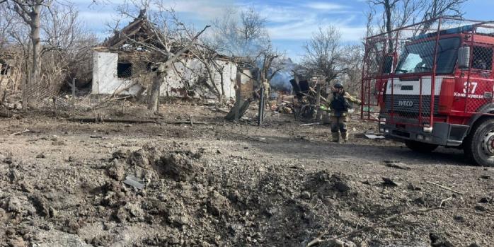 Наслідки російських авіаударів по Запоріжжю, фото: ДСНС