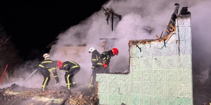 У житловому будинку в селі Вербівці 4 березня спалахнула пожежа, фото: ДСНС