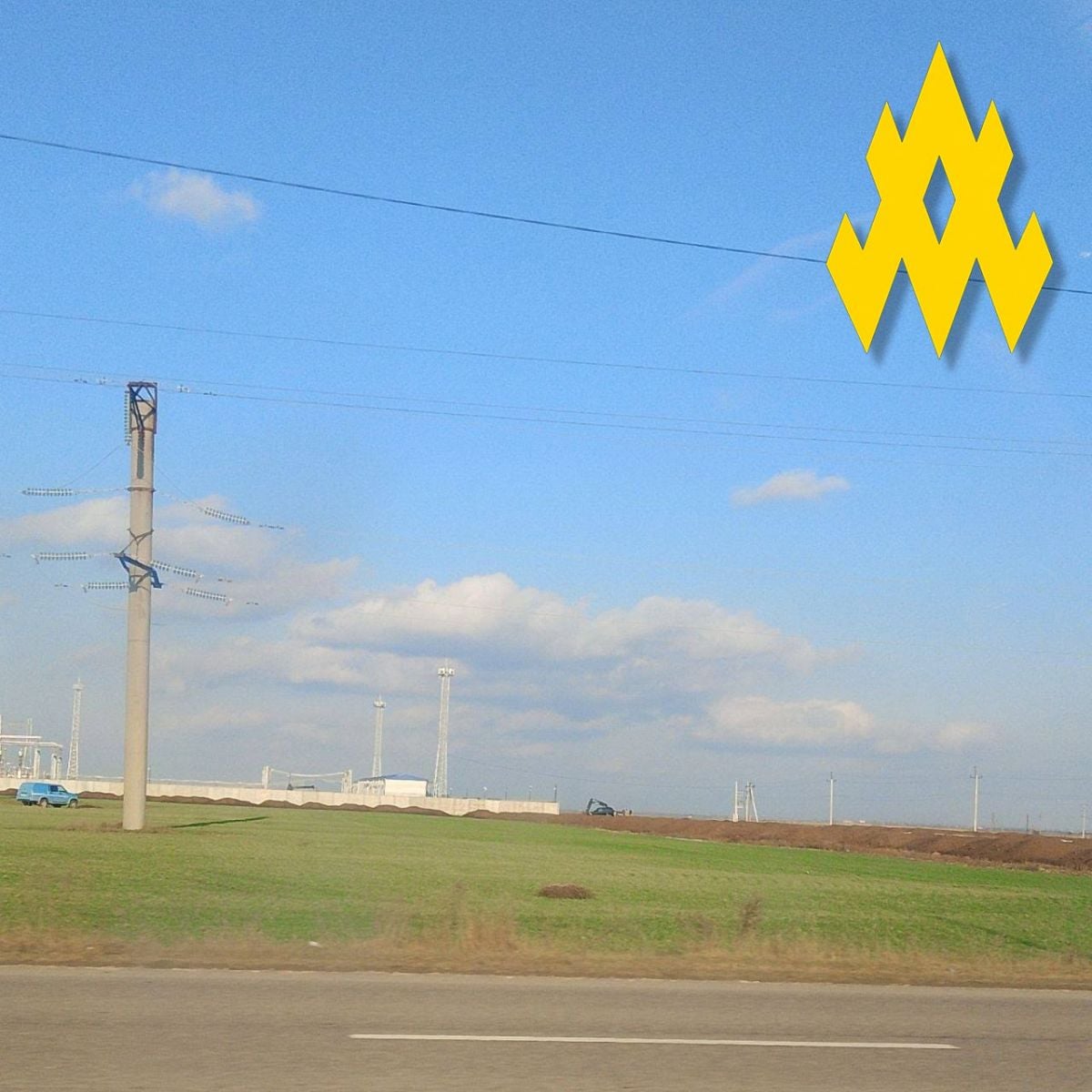 Армія РФ посилила охорону нової електропідстанції в окупованому Генічеську. Фото: АТЕШ