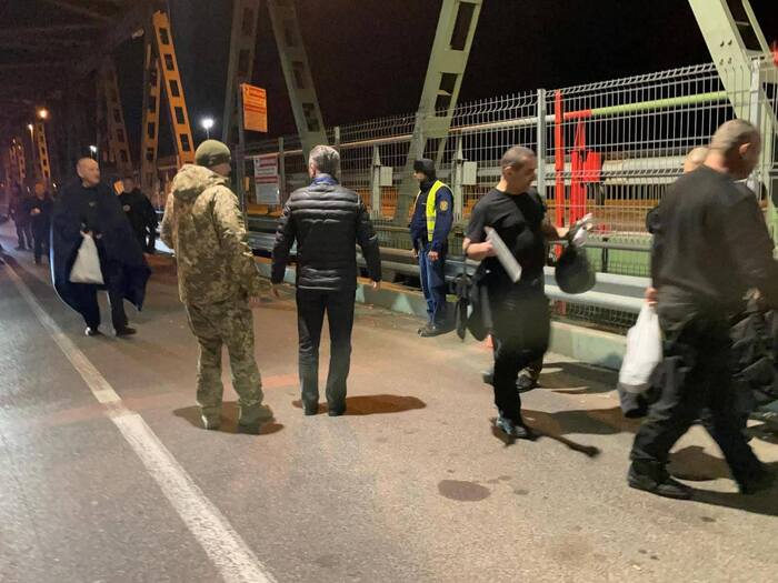 Семеро затриманих в Угорщині інкасаторів повернулися до України, фото: Андрій Пишний