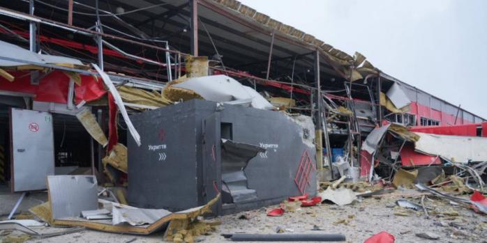 Наслідки російського удару у Запоріжжі, фото: Запорізька ОВА