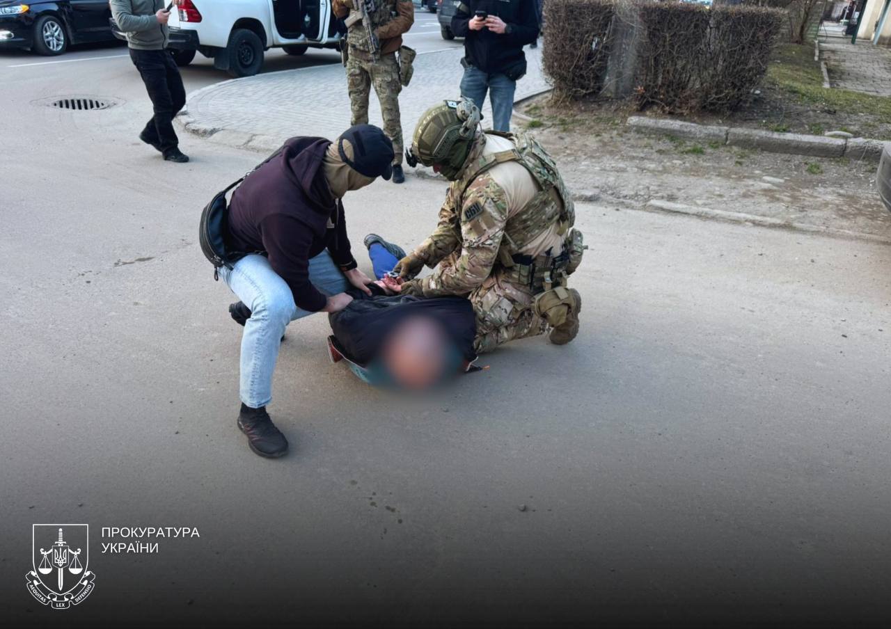 Посадовець ТЦК на Прикарпатті погорів на вимаганні грошей. Фото: ОГП