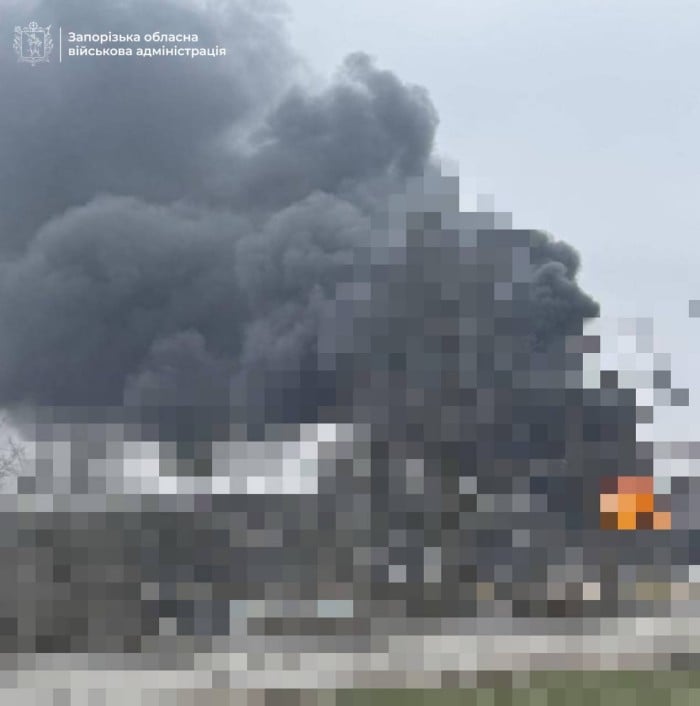 Росіяни атакували інфраструктуру Запоріжжя, фото: Запорізька ОВА