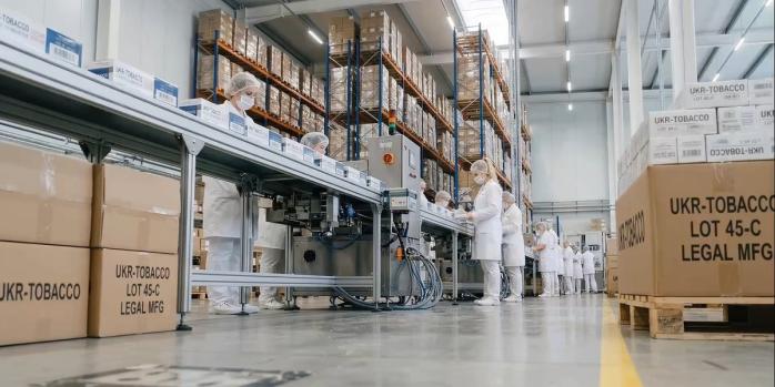 Масштабную подпольную табачную фабрику разоблачило БЭБ, скриншот видео
