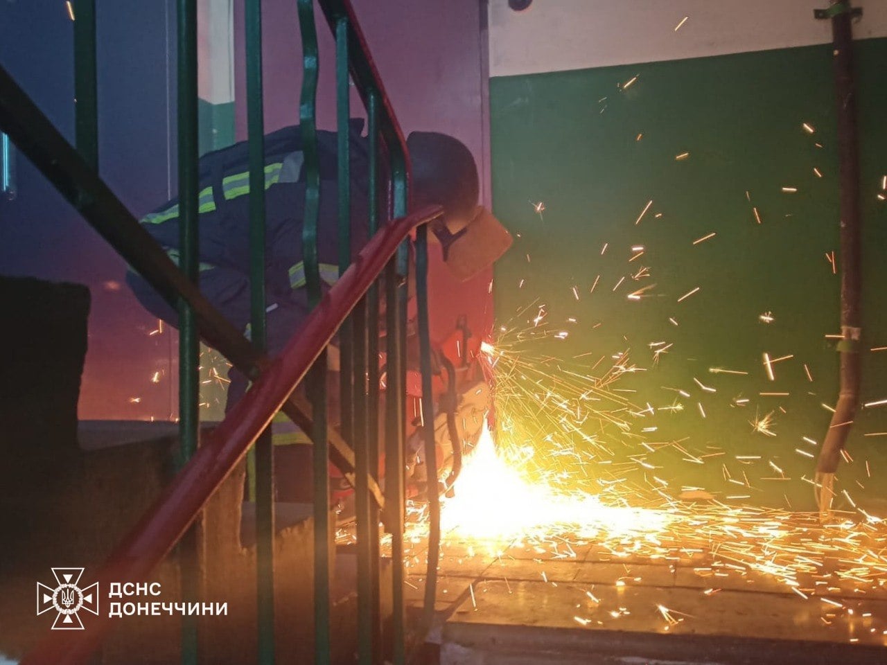 Наслідки російських ударів по Донеччині, фото: ДСНС