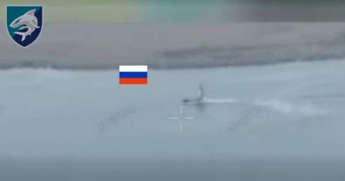 Украинский дрон потопил лодку с оккупантами в Херсонской области. Фото: 