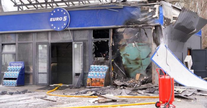 У Запоріжжі після нічної атаки зросла кількість постраждалих та пошкоджених будівель. Фото: 