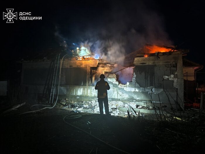 Наслідки російської атаки по Одещині, фото: ДСНС