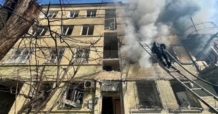 Наслідки удару по Дніпру. Фото: ОВА