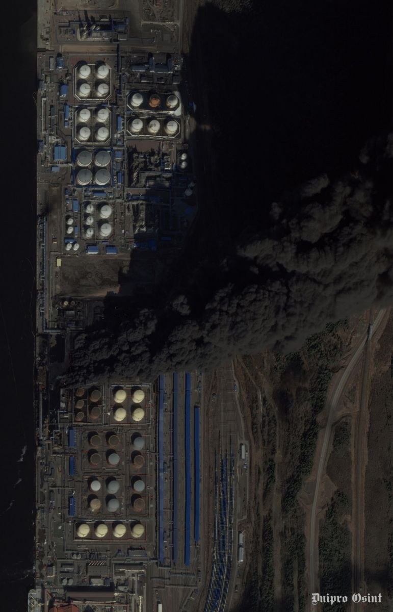 Руйнування в порту Усть-Луга. Фото: Dnipro OSINT