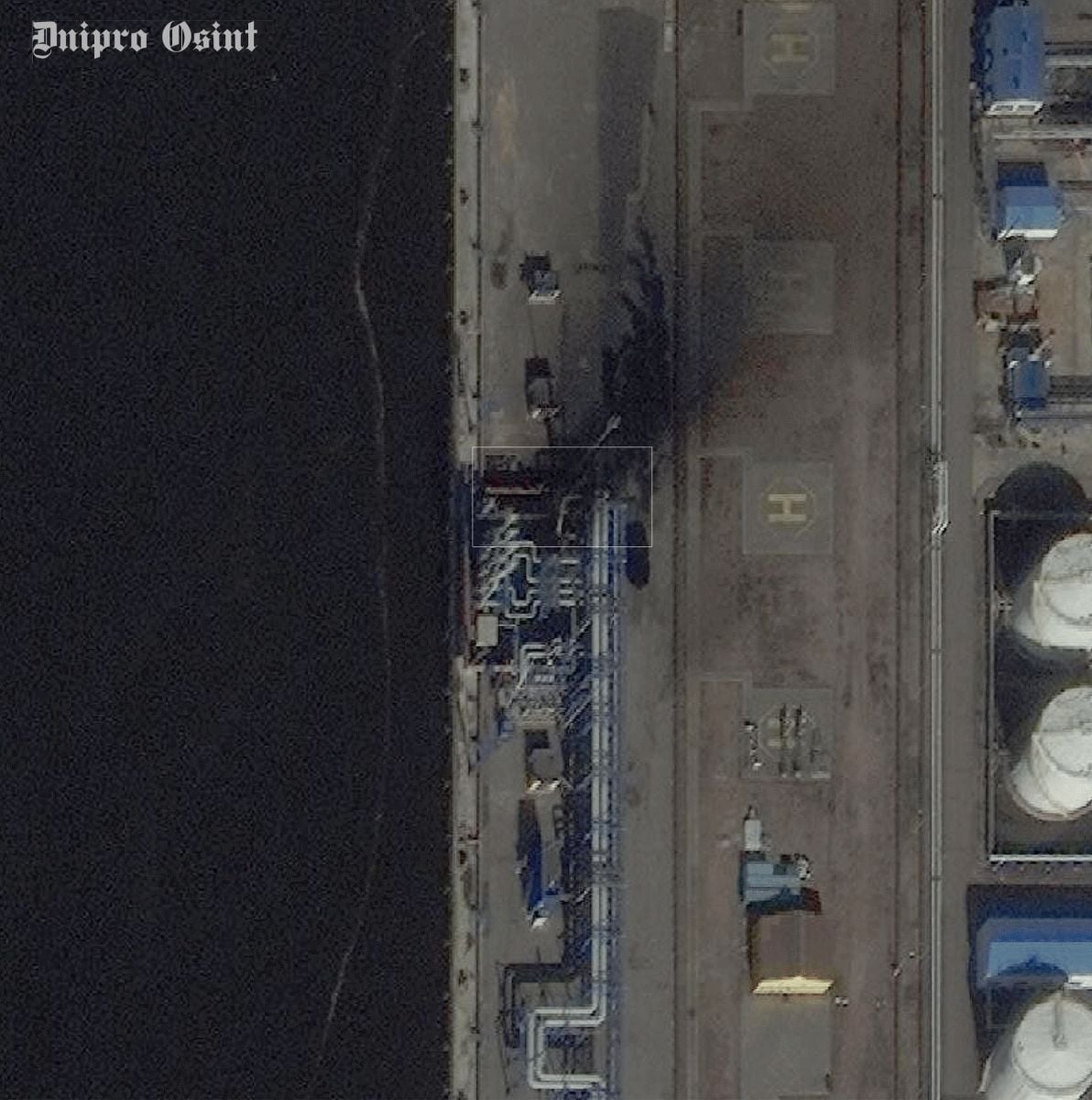 Руйнування в порту Усть-Луга. Фото: Dnipro OSINT