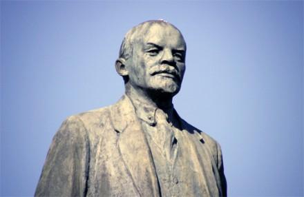 На Черниговщине разрушен очередной памятник Ленину
