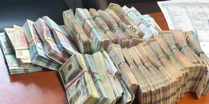 На Херсонщині викрили схему із фіктивного розмінування територій, фото: ДБР 