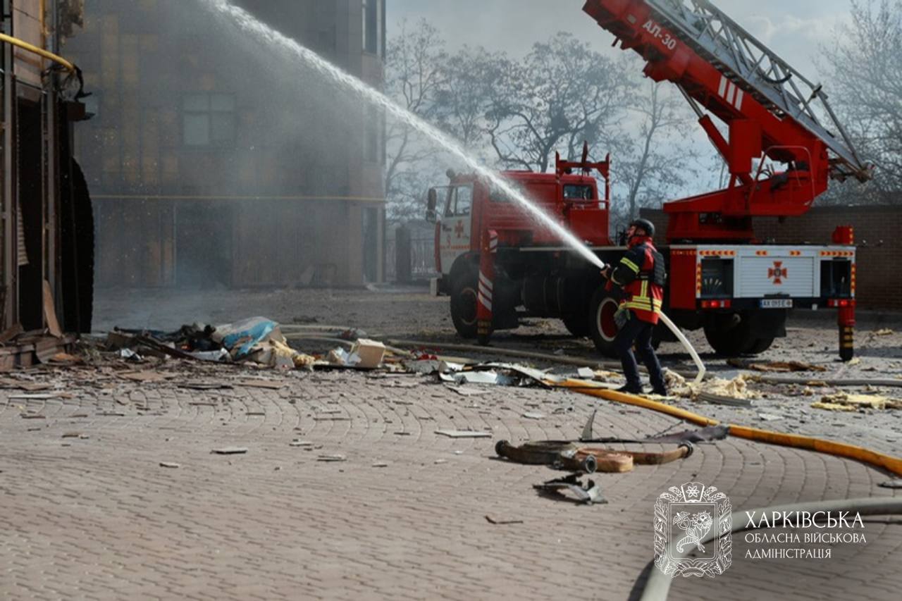 Армія РФ атакувала дроном житловий будинок. Фото: ОВА