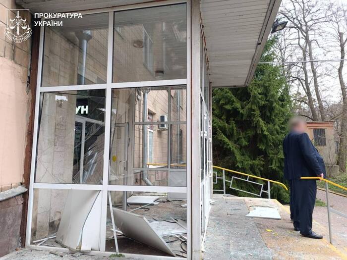 Наслідки російської атаки по Харкову 3 квітня, фото: ДСНС