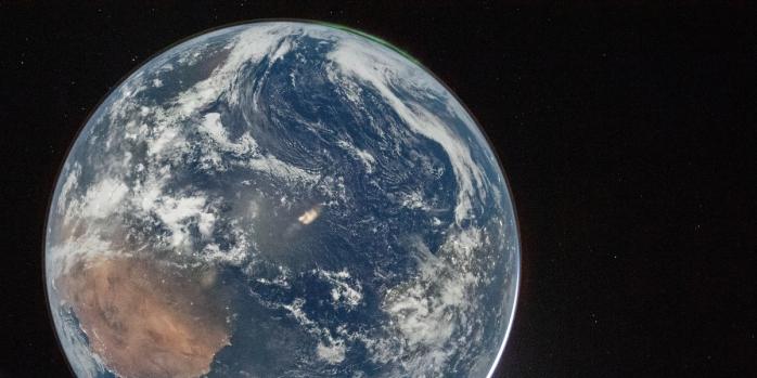 Фото Землі з борт космічного корабля &laquo;Оріон&raquo;, фото: NASA