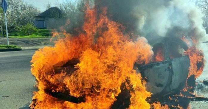 Наслідки ударів по Нікополю. Фото: ОВА