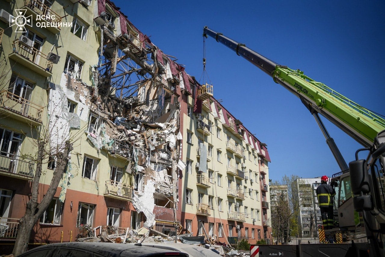 Пошуково-рятувальні роботи. Фото: ДСНС