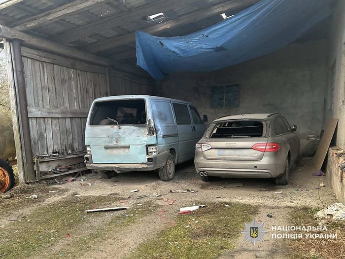 Наслідки удару російського БпЛА на Чернігівщині, фото: поліція Чернігівщини