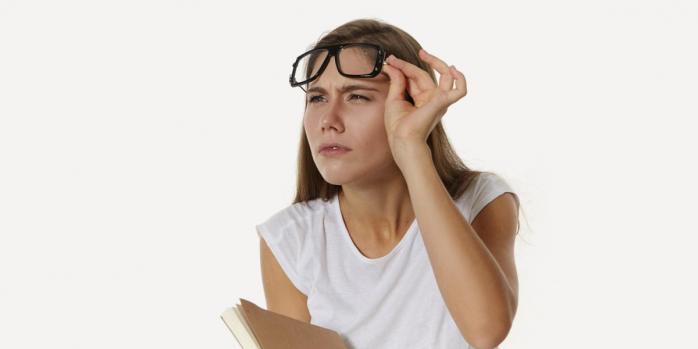 При міопії людина добре бачить поблизу, але гірше &mdash; вдалину