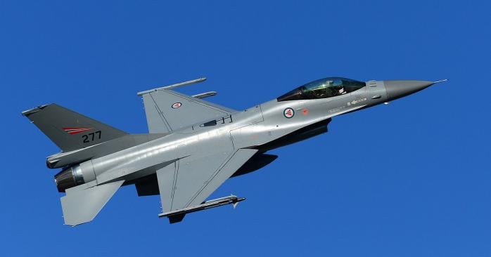 Норвегія обіцяла Україні винищувачі F-16. Фото: