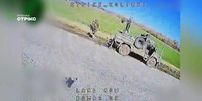 Уничтожение российских захватчиков, скриншот видео