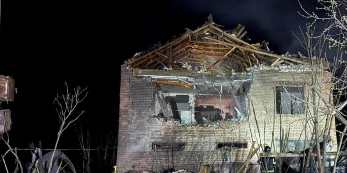 Последствия российской ночной атаки по Славянску, фото: Славянская МВА